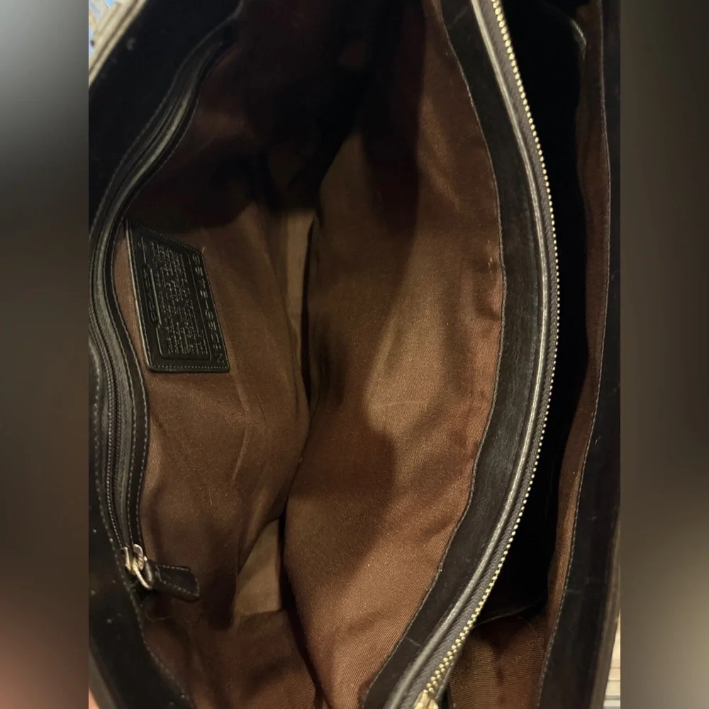 Coach Vintage Legacy Black Leather Tote with Double Handles - Picture 9 of 13